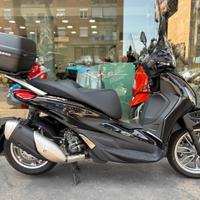 PIAGGIO - BEVERLY 300 Nero