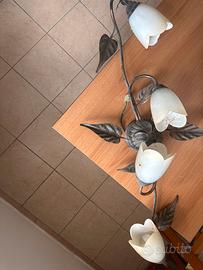 Lampadario a 4 lampade fiori e foglie