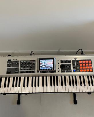 Roland Fantom X7