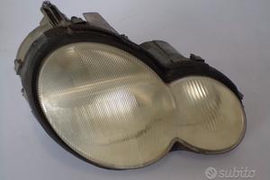 Faro Anteriore Sinistro Mercedes c220 w203 2003