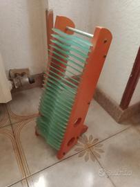 porta cd  in legno e plastica da scrivania o muro 