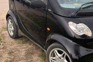 Smart ForTwo 800 CDI 2006 nera