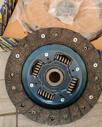 Frizione nuova mai montata 