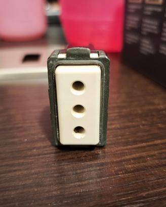 Presa elettrica Bticino Magic 10A Modello 5112