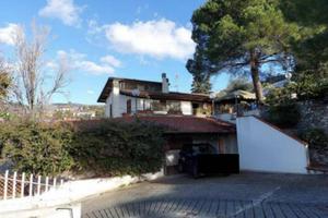 Immobile in asta di 383 m² con più di 5 locali a D