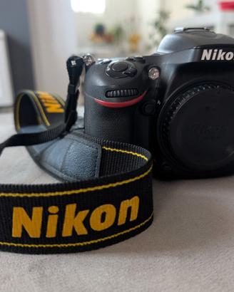 Nikon D7100 + 2 obiettivi + tripod + accessori