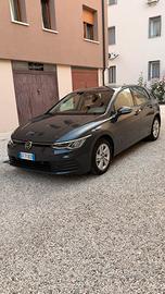 Volkswagen Golf 8
