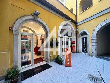 PARRUCCHIERE/MANICURE/PEDICURE - 70M² - VIA G. GAL