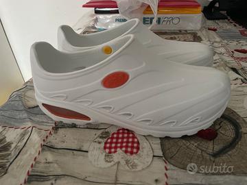 Calzatura ospedaliera