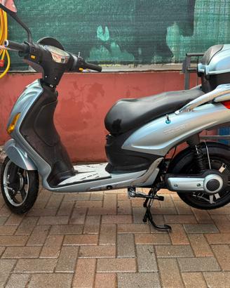 Scooter elettrico Ztech
