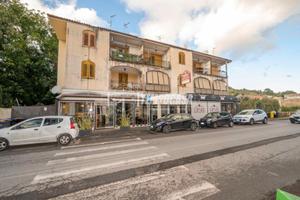 Trilocale oltre accessori a Granatari