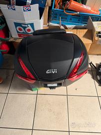 Bauletto givi + staffa per tmax500 08-11