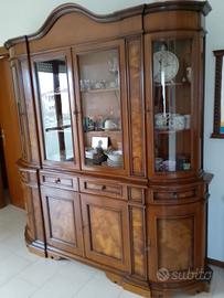 Credenza/cristalliera in legno