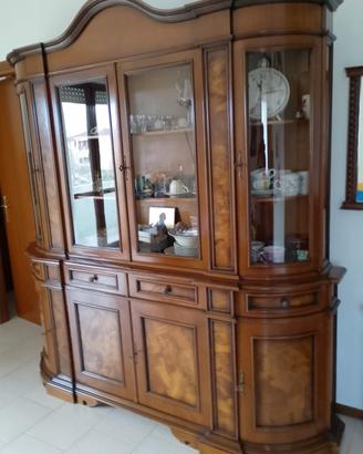 Credenza/cristalliera in legno