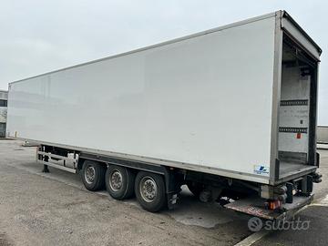 Semirimorchio FRC coibentato serranda frigo sponda