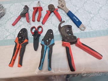 attrezzatura per elettricista industriale 