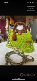 Borsa fatta al uncinetto