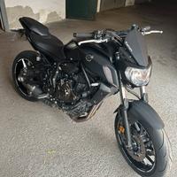 Yamaha MT-07 accessiorata - Pronta all'uso