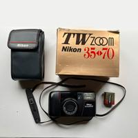 Nikon TW Zoom 35–70, compatta analogica