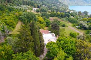 Rif.2 Castel Gandolfo Porzione Villa Bifamiliare