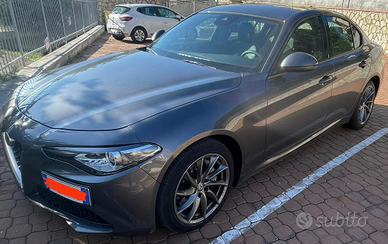 Alfa Romeo Giulia Super