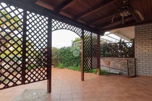 3 LOCALI A MANFREDONIA