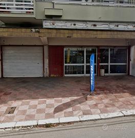 Locale Commerciale Negozio Cat C3 mq 140