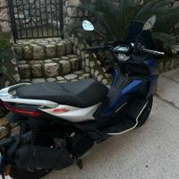 Aprilia sr gt 200