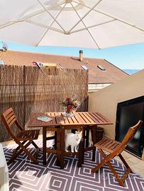 Tavolo e sedie da esterno