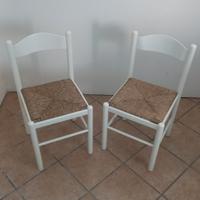 coppia di sedie in legno