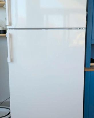 Frigo Indesit 437L