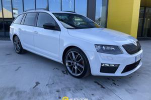 SKODA Octavia 2.0 TDI CR 4x4 DSG Wagon RS