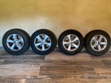 4 cerchi R16 Volkswagen + gomme da neve