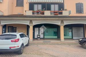 NEGOZIO A SETTALA