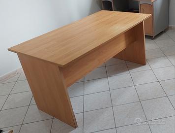 Scrivania per ufficio
