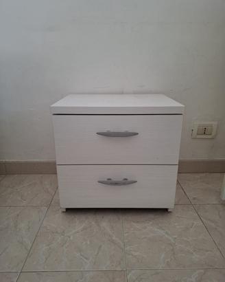 Comodino con due cassetti