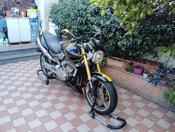 Honda hornet 600