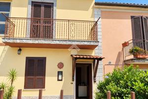 2 LOCALI A LARIANO