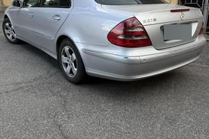 Mercedes Classe E270 cdi Avantgard  anno 2005