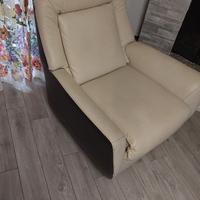 Poltrona girevole pelle reclinabile divani&divani