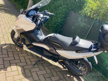 Yamaha T Max - 2006