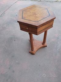 tavolino intarsiato in radica di olmo anni 70 