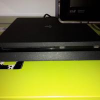 Playstation 4 Slim - PS4 Slim - Prezzo Trattabile
