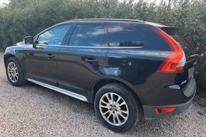 Volvo XC60 D5 AWD automatica - unico proprietario