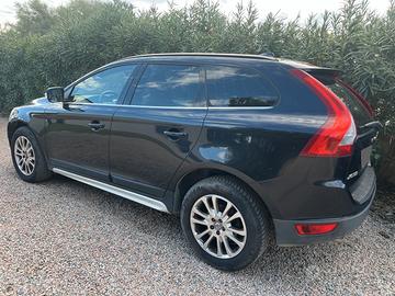 Volvo XC60 D5 AWD automatica - unico proprietario
