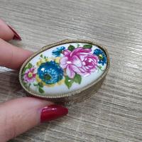 Scatolina in porcellana