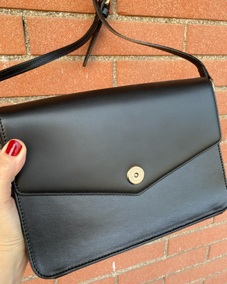 Pochette nera in vera pelle / Carpisa