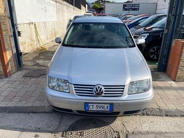 Volkswagen Bora 1.9 TDI Highline con SOLI 76000 km