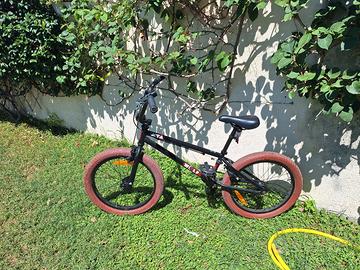 BMX Jeta Wolf 20" - Come Nuova 

