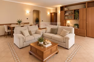 Villa di 173 m² con più di 5 locali e posto auto a